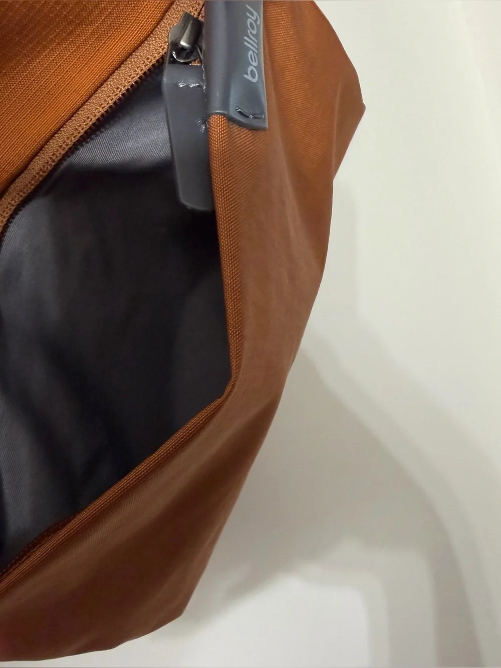 Like New Bellroy City Pouch Plus
